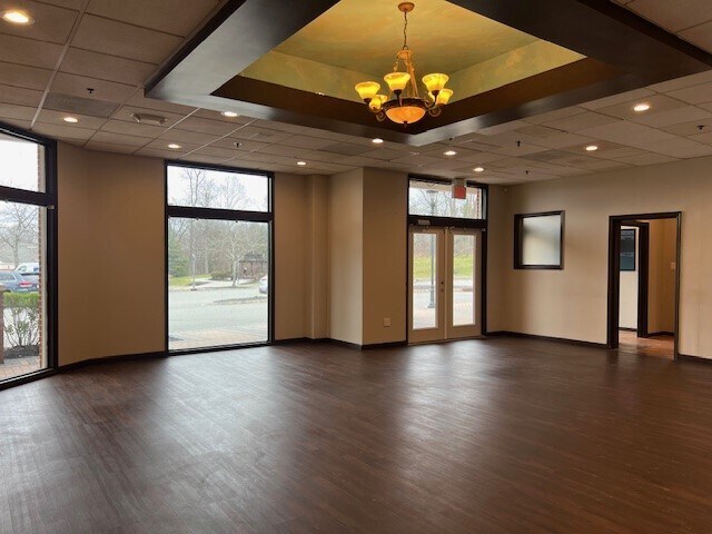 More Photos Of 546-574 Allen Rd, Basking Ridge General Retail For Lease