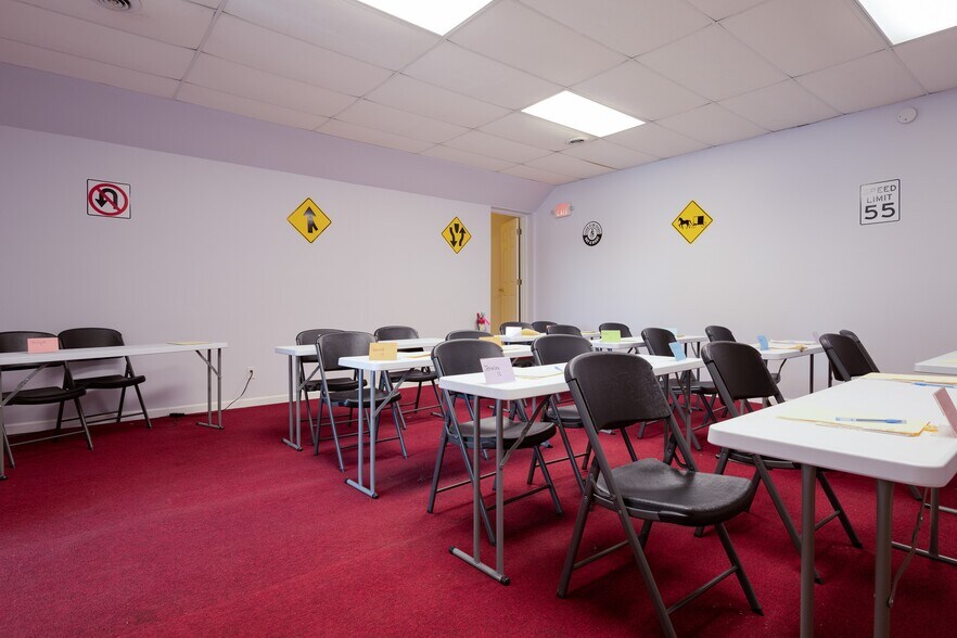 More Photos Of 2660 Us-224, New Haven Office For Sale