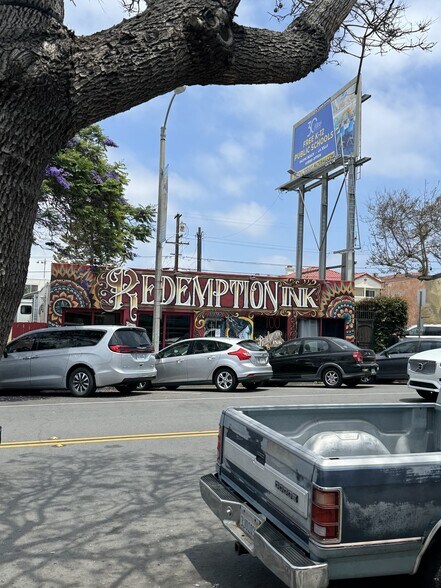 More Photos Of 1434-1444 Garnet Ave, San Diego Storefront For Sale