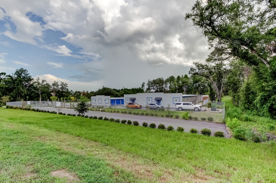 More Photos Of 921 E Norvell Bryant Hwy, Hernando Self Storage For Sale