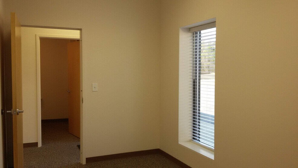 More Photos Of 88 Maple Ct, Chocowinity Warehouse For Lease