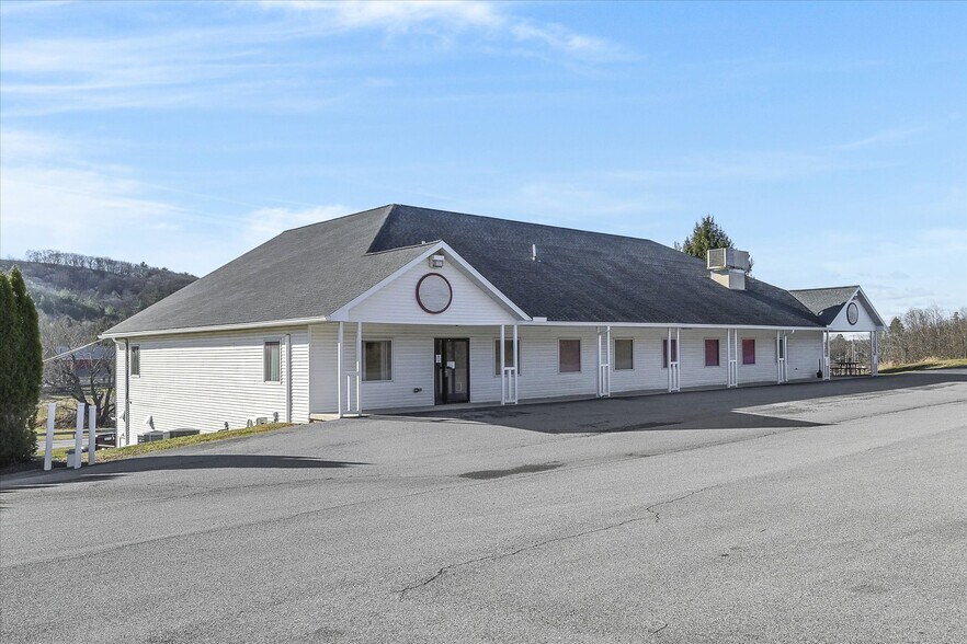 More Photos Of 200 Pine Brook Pl, Orwigsburg Medical For Lease