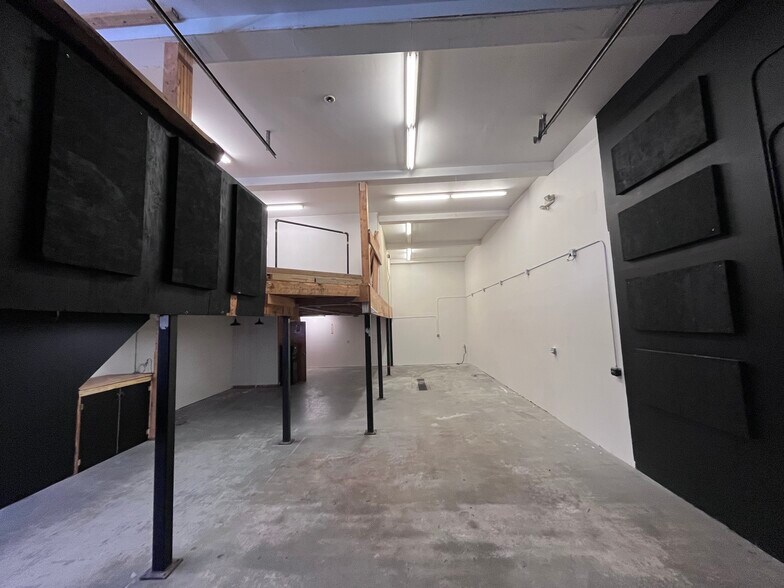 More Photos Of 25 Hayward St, Ipswich Warehouse For Lease