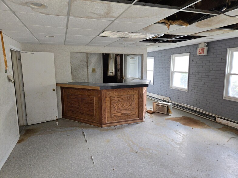 More Photos Of 360 Us-46, Mountain Lakes Freestanding For Sale