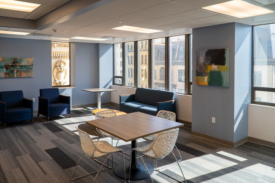 More Photos Of 312 E Wisconsin Ave, Milwaukee Medical For Lease