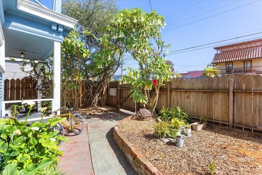 More Photos Of 3110 California St, Berkeley Multifamily For Sale