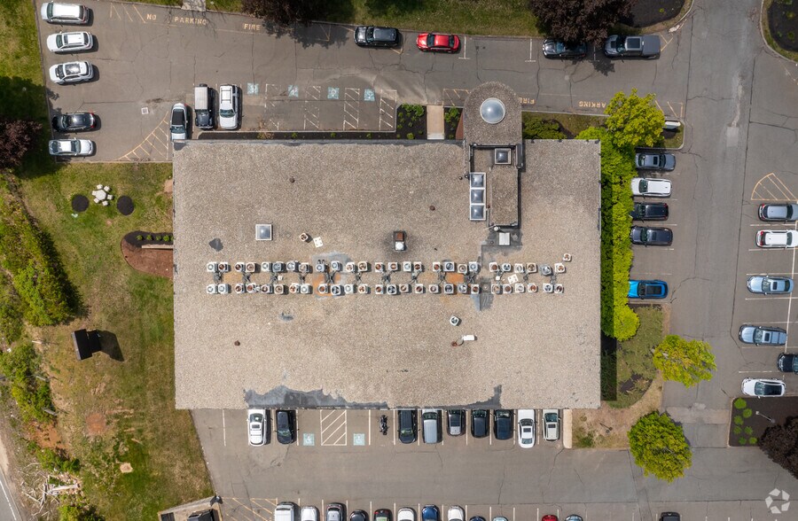 More Photos Of 100 Corporate Pl, Peabody Unknown For Lease