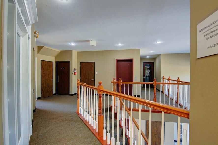 More Photos Of 12603 Highway 105 W, Conroe Office For Sale