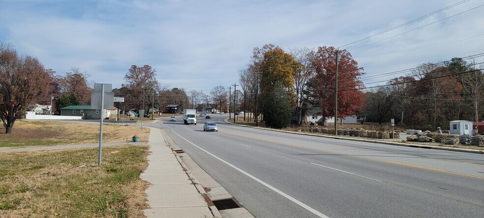 More Photos Of 8203 E Brainerd Rd, Chattanooga Land For Sale