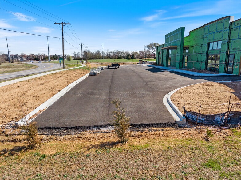 More Photos Of 4103 SW 2nd St, Bentonville Office For Lease