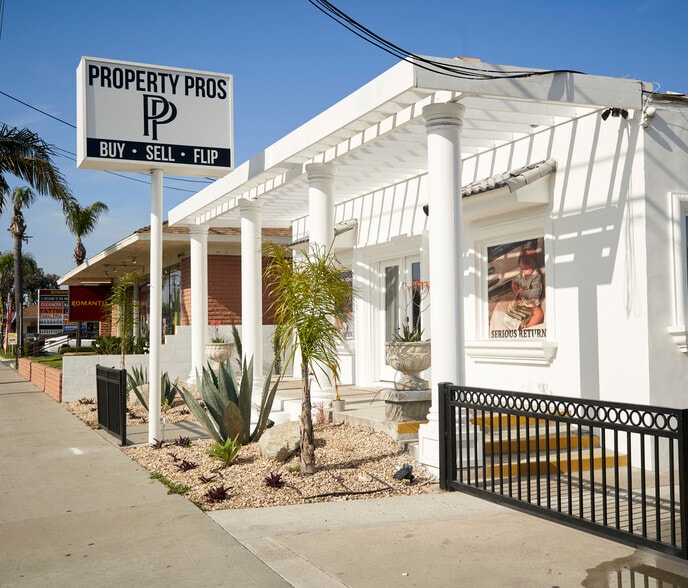 More Photos Of 395 N Tustin St, Orange Freestanding For Sale