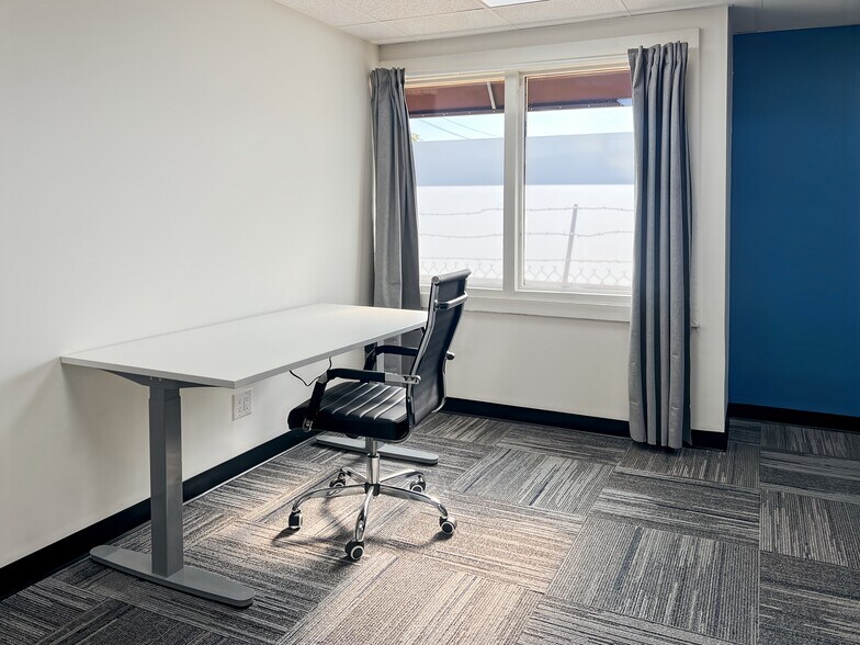 More Photos Of 4641 N 12th St, Phoenix Coworking Space