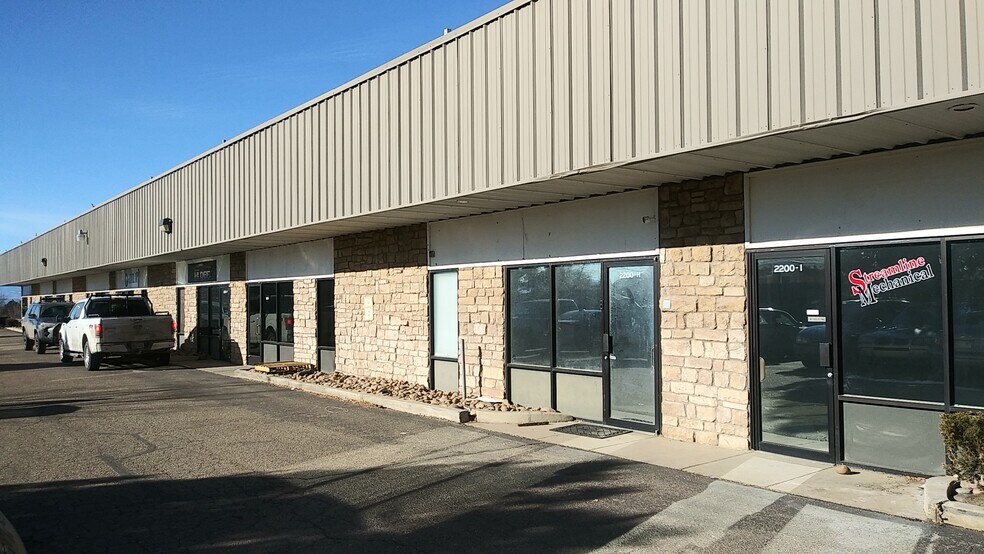 Primary Photo Of 2200 Chambers Rd, Aurora Warehouse For Lease