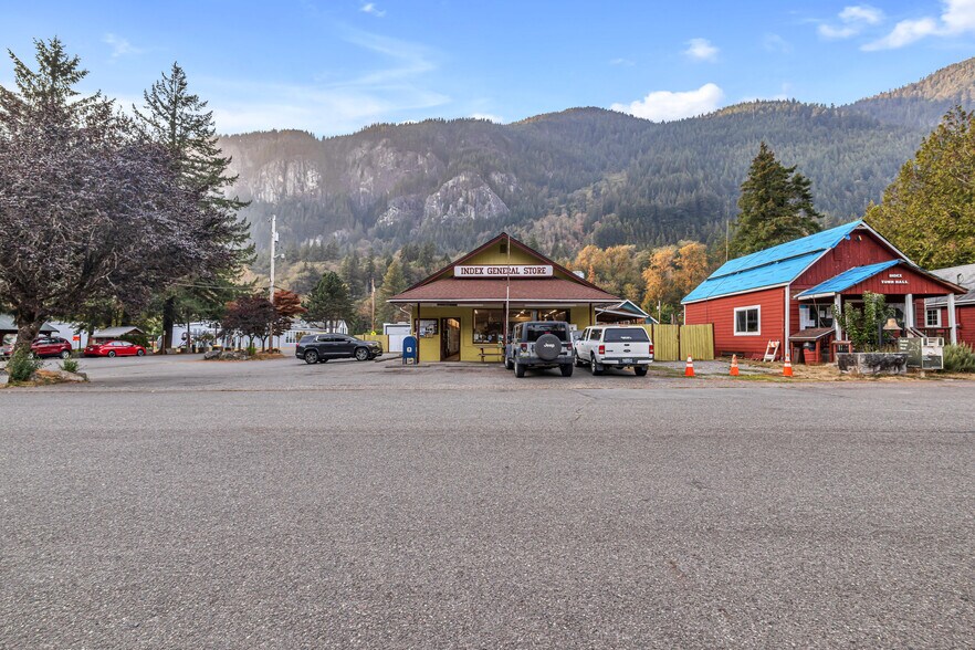 More Photos Of 503 Ave A, Index Convenience Store For Sale