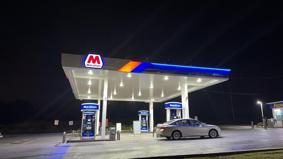 More Photos Of 2504 Willow Street Pike, Willow Street Convenience Store For Lease