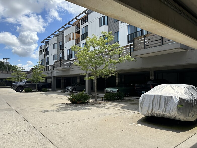 More Photos Of 116 W Mishawaka Ave, Mishawaka Apartments For Lease