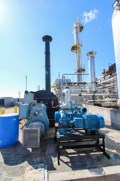 More Photos Of 5640 44th Ave S, Clinton Industrial For Sale