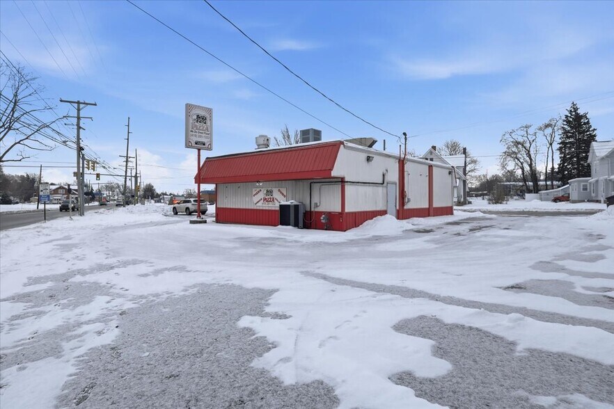 More Photos Of 547 E Main St, Ashland Restaurant For Sale