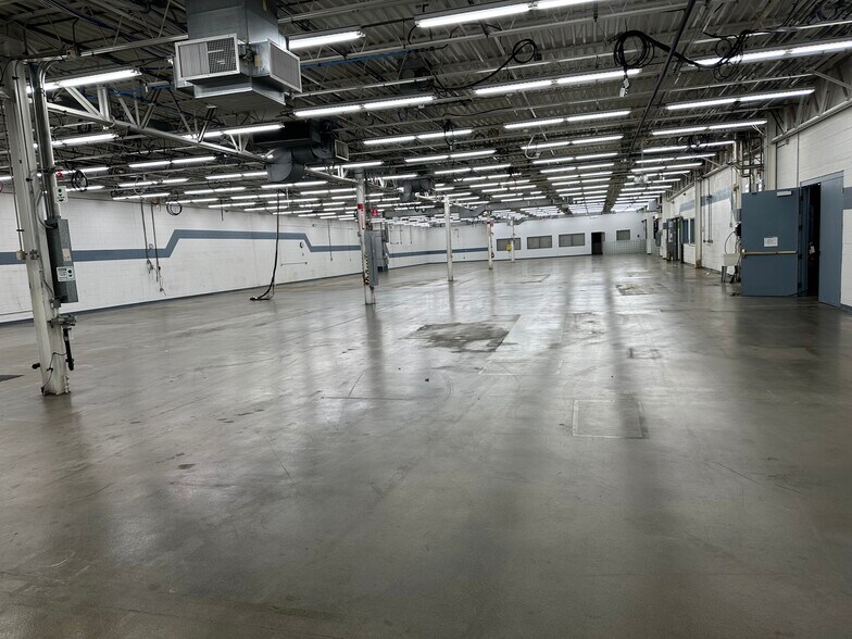 More Photos Of 7770 Division Dr, Mentor Manufacturing For Sale