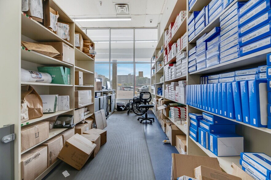 More Photos Of 3100 Branch Ave, Temple Hills Unknown For Lease