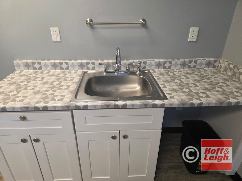 More Photos Of 6789 Bismark Rd, Colorado Springs Medical For Sale