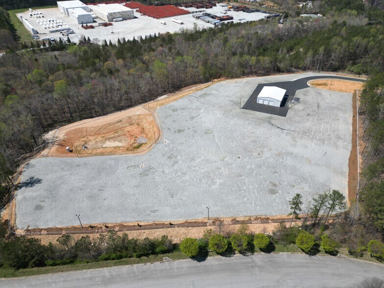 More Photos Of 8245 Gullatt Rd, Palmetto Warehouse For Lease
