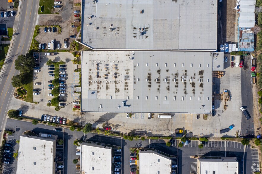 More Photos Of 45 W Easy St, Simi Valley Warehouse For Lease