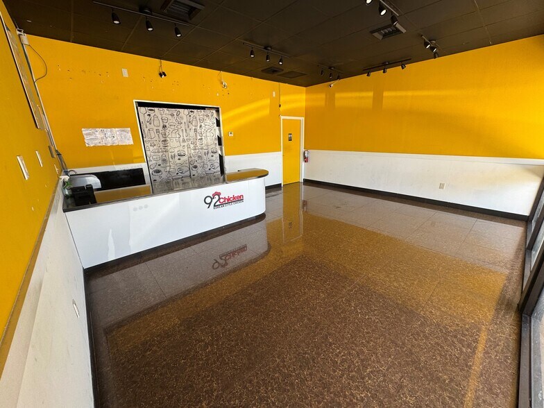 More Photos Of 2601 N Dixie Hwy, Fort Lauderdale Unknown For Lease