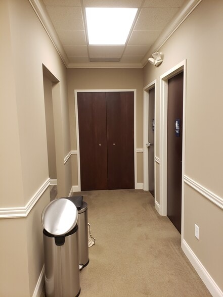 More Photos Of 31320 solon Rd, Solon Office For Sale