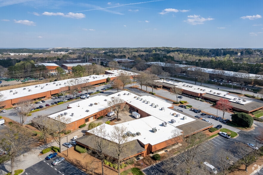 More Photos Of 5300 Oakbrook Pky, Norcross Unknown For Lease