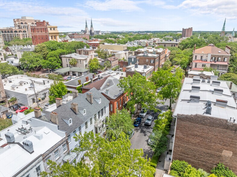 More Photos Of 417 Whitaker St, Savannah Storefront Retail Residential For Sale