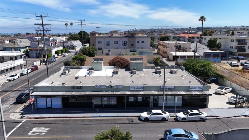 More Photos Of 601-611 W 6th St, San Pedro General Retail For Sale