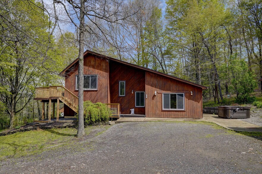 More Photos Of 5685 County Road 33, Canandaigua Specialty For Sale