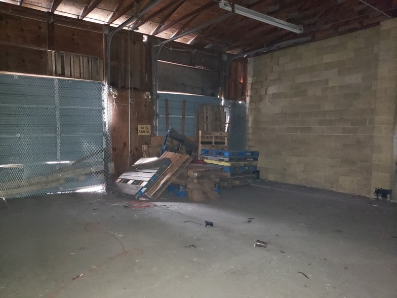 More Photos Of 14707 Dexter Ave, Detroit Warehouse For Sale
