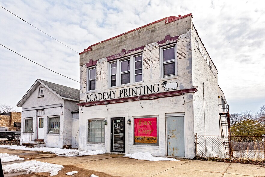 More Photos Of 16 S Maryland Ave, Wilmington General Retail For Sale