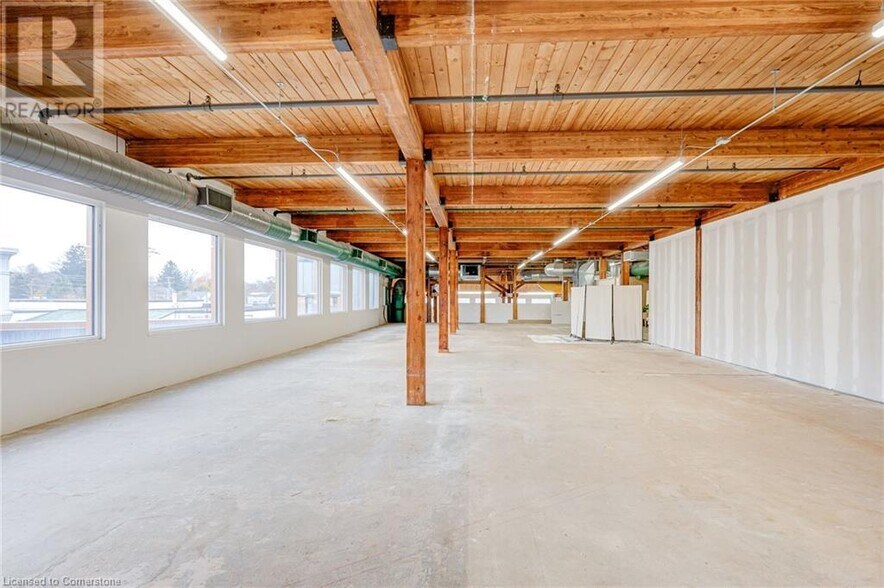 More Photos Of 10 Church St W, Woolwich Storefront Retail Office For Lease