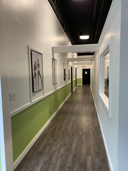 More Photos Of 280 High St, Clinton Department Store For Lease