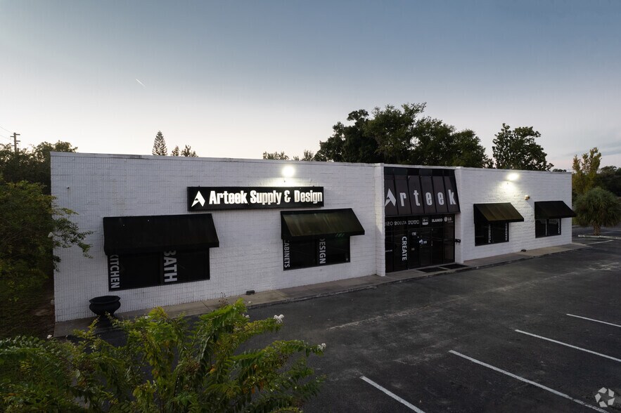 More Photos Of 1790 Lee Rd, Orlando Showroom For Lease