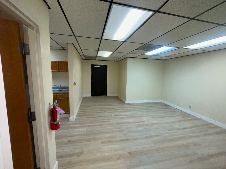 More Photos Of 135 Civic Center Dr, National City Office For Lease