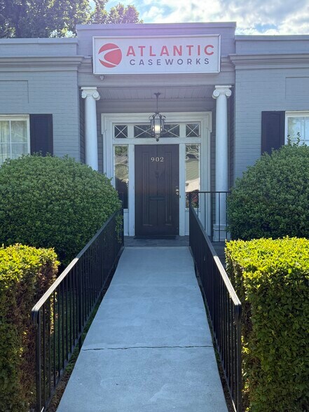 More Photos Of 902 Broad St, Durham Office For Lease