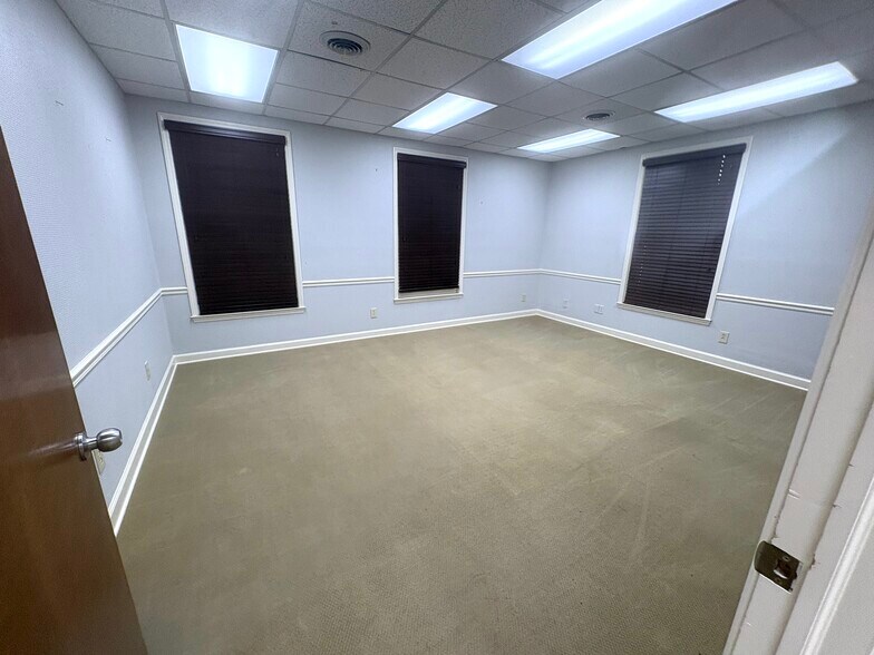 More Photos Of 1425 Wynnton Rd, Columbus Office For Lease