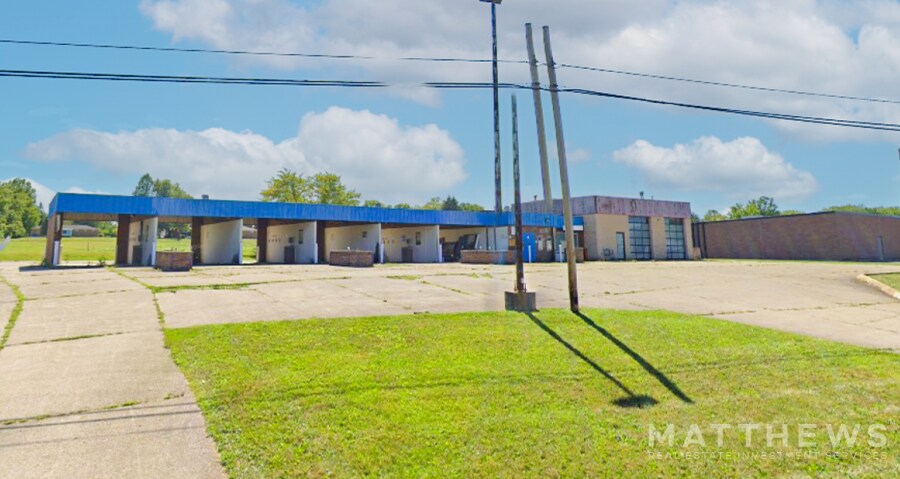 More Photos Of 1295 W 4th St, Mansfield Carwash For Lease