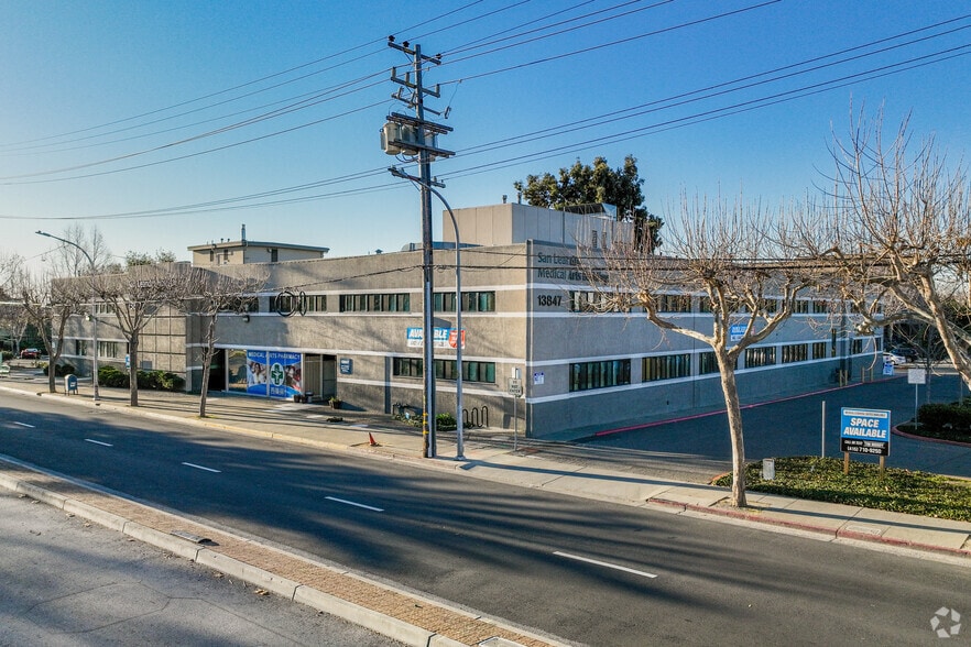 Primary Photo Of 13847 E 14th St, San Leandro Medical For Lease