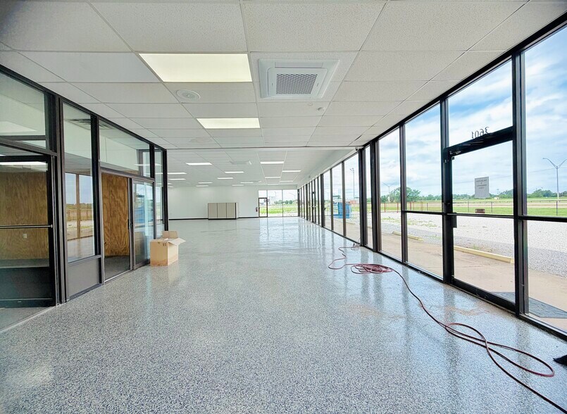 More Photos Of 3601 N Van Buren Byp, Enid Freestanding For Lease