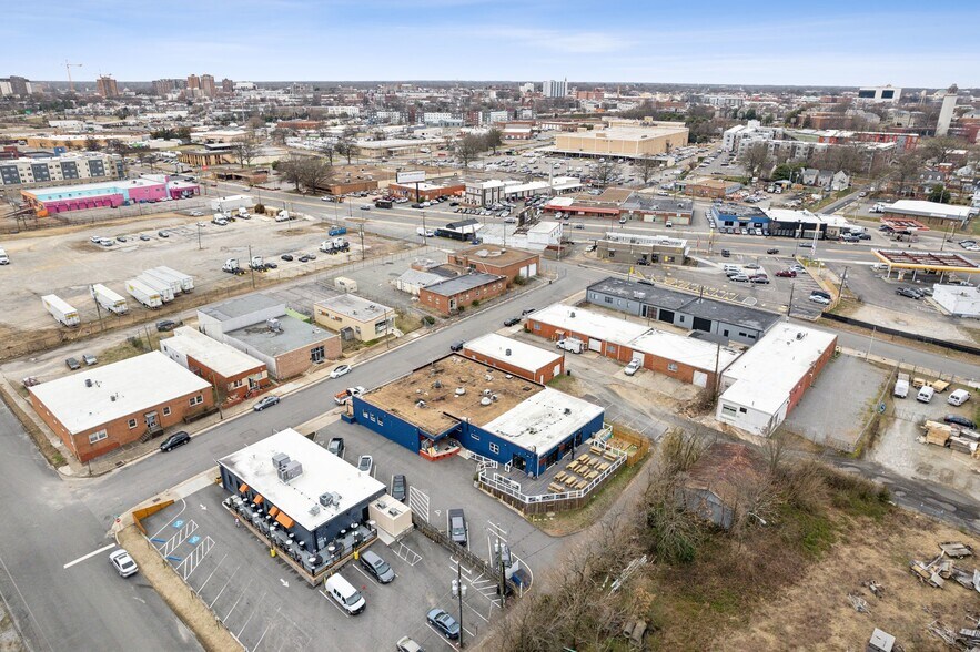 More Photos Of 704 Dawn St, Richmond Warehouse For Sale