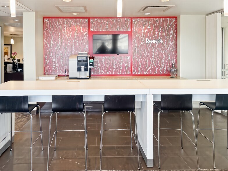 More Photos Of 999 Riverview Dr, Totowa Coworking Space