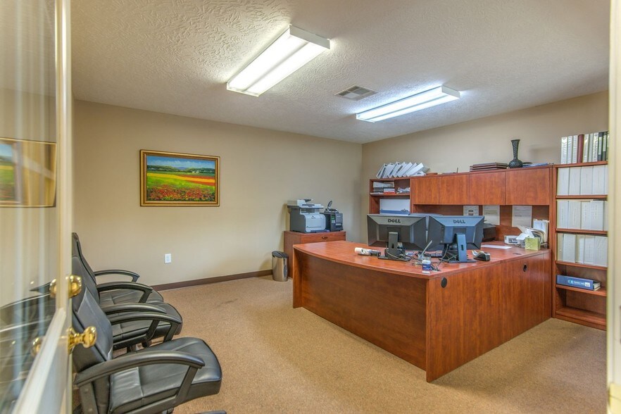 More Photos Of 13939 Old Texaco Rd, Conroe Warehouse For Sale