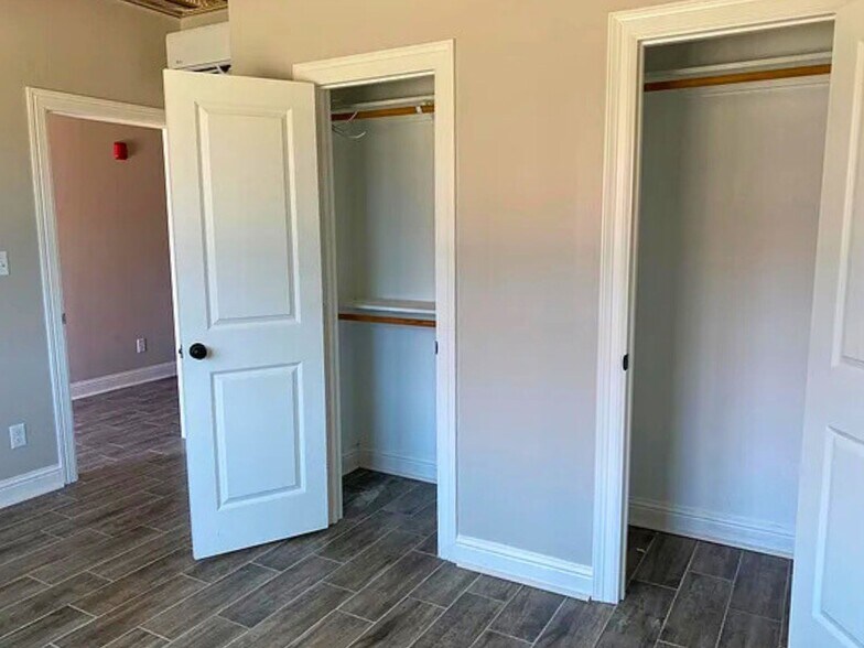 More Photos Of 901 Broadway Blvd, Kilgore Apartments For Sale