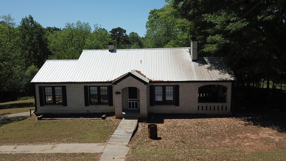 More Photos Of 416 GA-9 S, Dawsonville Specialty For Sale