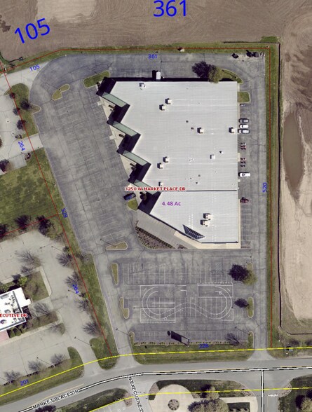 More Photos Of 3250 W Market Place Dr, Edinburgh Storefront For Lease